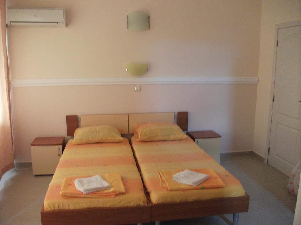 סאני ביץ' Guest House Paskal מראה חיצוני תמונה