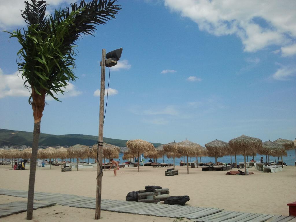 סאני ביץ' Guest House Paskal מראה חיצוני תמונה