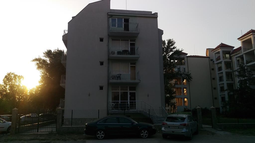 סאני ביץ' Guest House Paskal מראה חיצוני תמונה